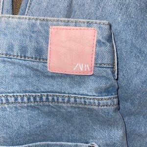 Zara Light Wash Jeans Wide Leg
